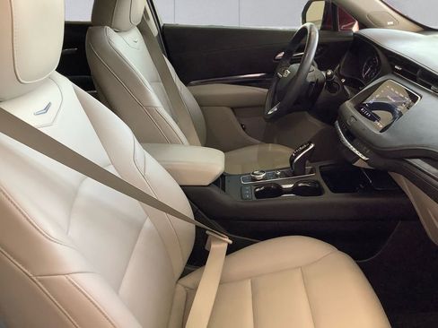 Used 2021 Cadillac XT4 Luxury image 13