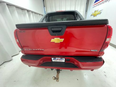 Used 2012 Chevrolet Avalanche LS w/ All-Star Edition AWD/4WD image 5