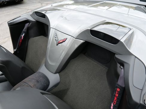 Used 2015 Chevrolet Corvette Z06 w/ 2LZ Preferred Equipment Group image 42