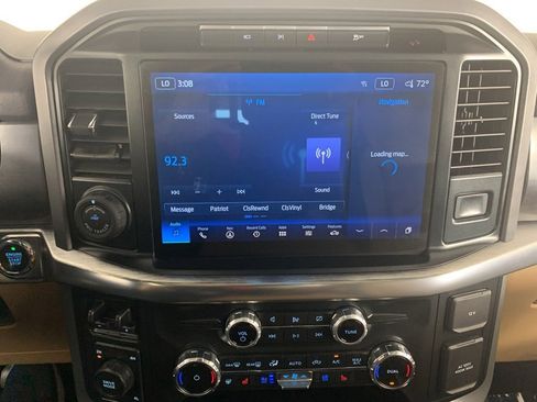 Used 2022 Ford F150 Lariat w/ Equipment Group 502A High image 11