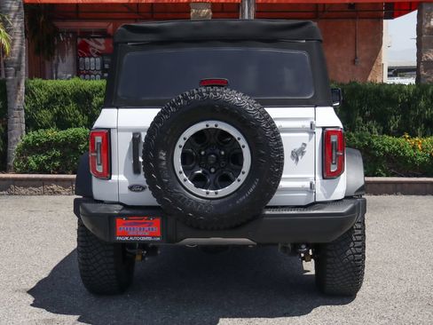 Used 2023 Ford Bronco Badlands w/ Sasquatch Package AWD/4WD image 8