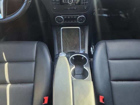 Used 2015 Mercedes-Benz GLK 350 GLK 350 4MATIC AWD 4dr SUV image 15