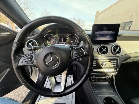 Used 2019 Mercedes-Benz CLA 250 4MATIC image 11