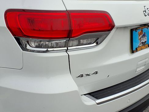 Used 2014 Jeep Grand Cherokee Limited image 25