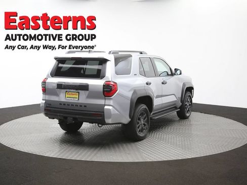 Used 2025 Toyota 4Runner SR5 AWD/4WD image 39