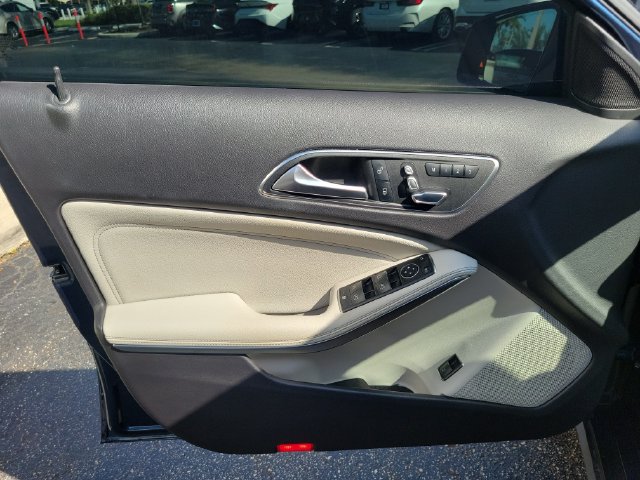Used 2020 Mercedes-Benz GLA 250 image 18