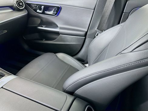 Used 2023 Mercedes-Benz C 300 Sedan image 25