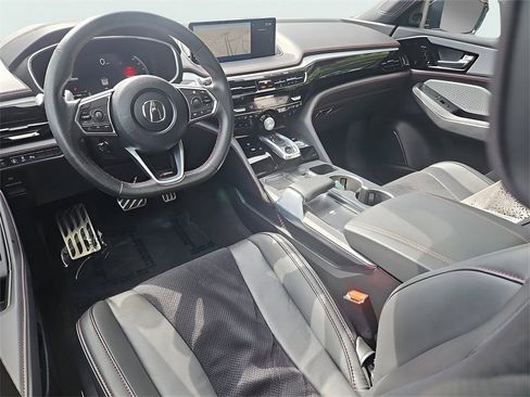 Used 2024 Acura MDX A-Spec image 11