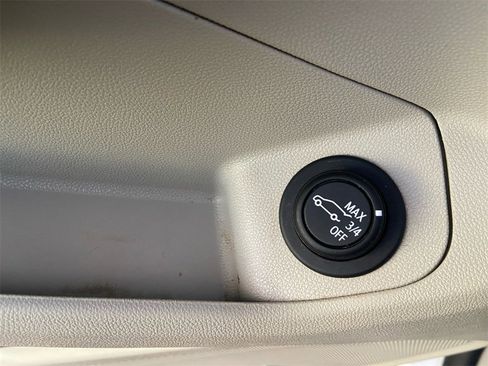 Used 2024 GMC Terrain Denali w/ Denali Premium Package image 19