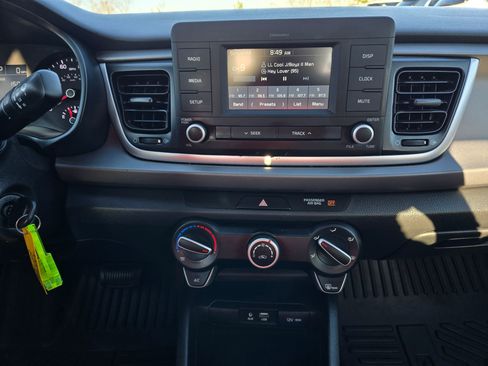 Used 2018 Kia Rio LX image 15