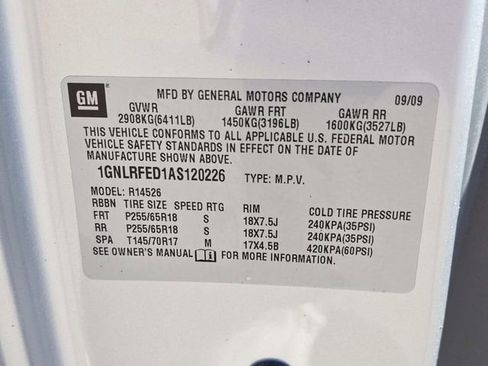 Used 2010 Chevrolet Traverse LT w/ Personal Connectivity Package FWD image 31