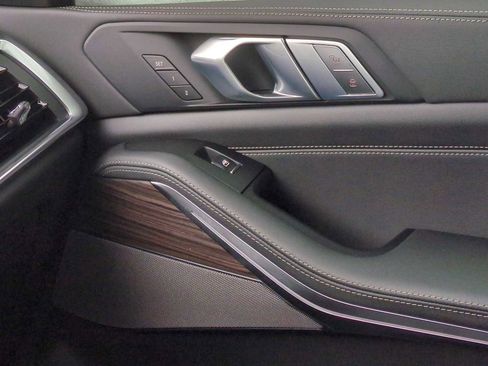 New 2026 BMW X7 xDrive40i w/ M Sport Package image 36