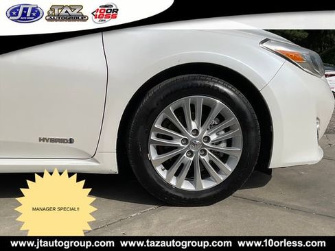 Used 2013 Toyota Avalon Limited image 9