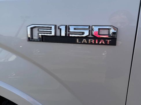 Used 2017 Ford F150 Lariat image 21
