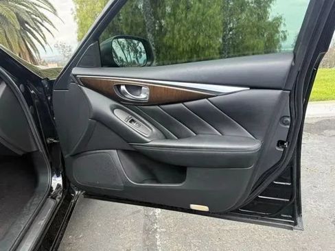 Used 2018 INFINITI Q50 Luxe RWD image 9