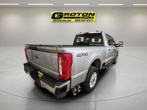 Used 2024 Ford F250 XLT AWD/4WD image 4