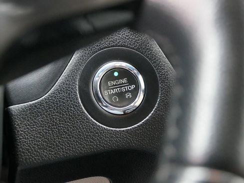 Used 2019 Ford Explorer XLT w/ Equipment Group 202A FWD image 19