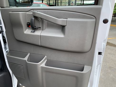 New 2025 Chevrolet Express 2500 w/ Driver Convenience Package image 24