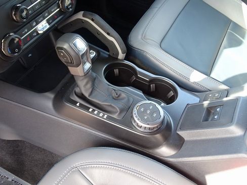 Used 2021 Ford Bronco Outer Banks image 17