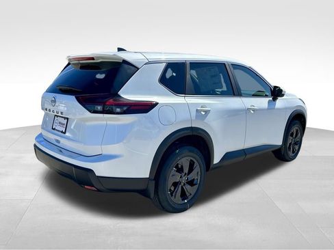 New 2026 Nissan Rogue SV FWD image 5