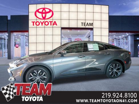 Used 2023 Toyota Crown AWD/4WD image 1