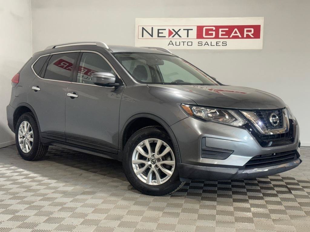 Used 2017 Nissan Rogue SV AWD/4WD image 1