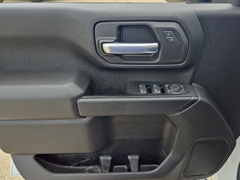 Used 2022 Chevrolet Silverado 2500 W/T w/ WT Convenience Package image 9