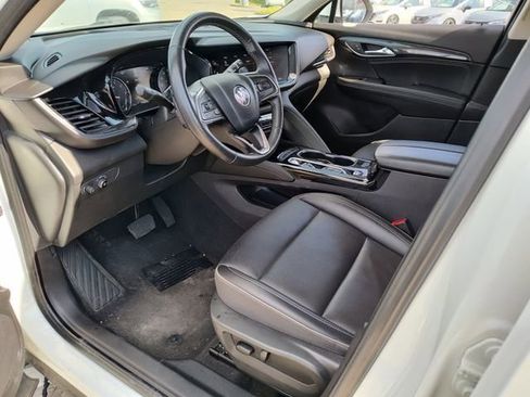 Used 2023 Buick Envision Essence image 2