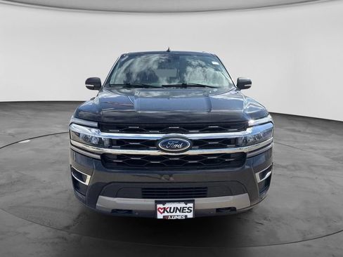 Used 2022 Ford Expedition Limited AWD/4WD image 5