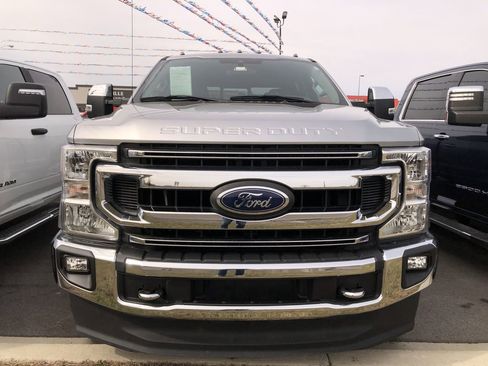 Used 2020 Ford F250 XLT w/ XLT Premium Package image 8