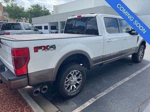 Used 2022 Ford F250 King Ranch w/ King Ranch Ultimate Package AWD/4WD image 3
