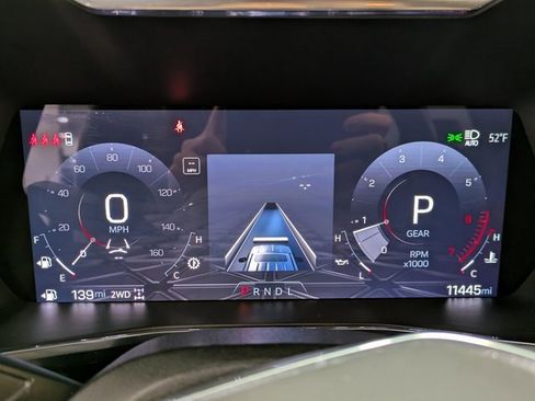 Used 2024 GMC Canyon Denali image 16