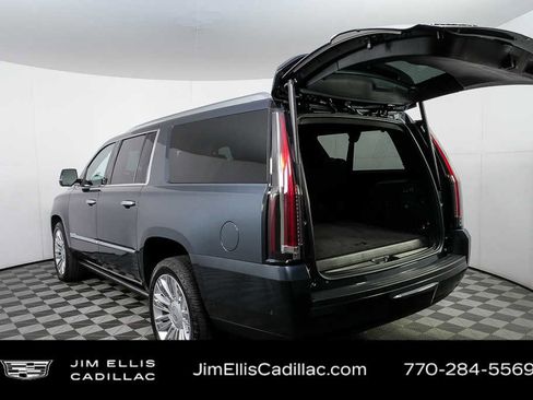 Used 2020 Cadillac Escalade ESV Platinum image 34