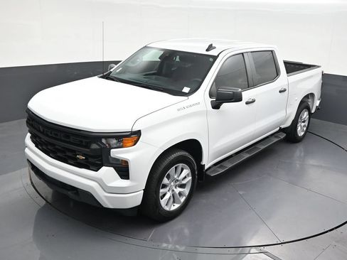 Used 2024 Chevrolet Silverado 1500 Custom RWD image 16