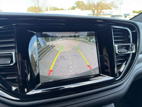 Used 2023 Dodge Durango SXT image 15