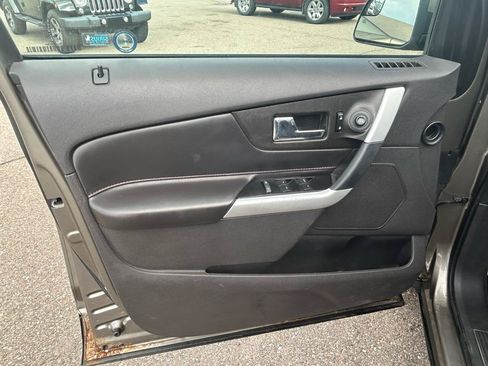 Used 2013 Ford Edge SEL FWD image 14
