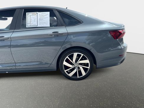 Used 2019 Volkswagen Jetta R-Line FWD image 9