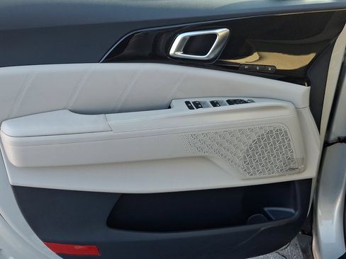 New 2025 Kia Carnival SX Prestige image 11