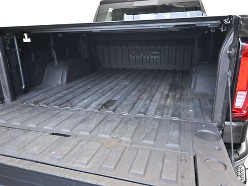 Used 2021 GMC Sierra 1500 SLT w/ SLT Premium Package AWD/4WD image 24