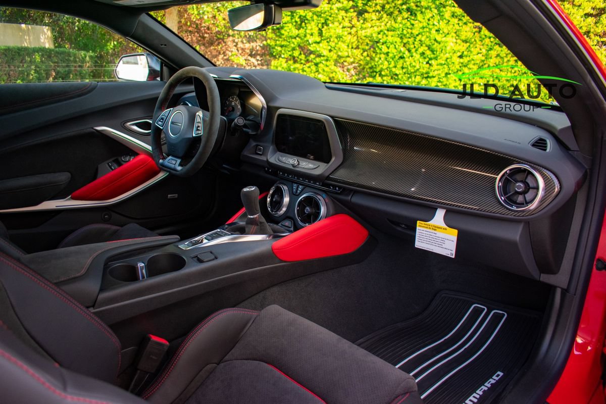 Used 2023 Chevrolet Camaro ZL1 RWD image 10