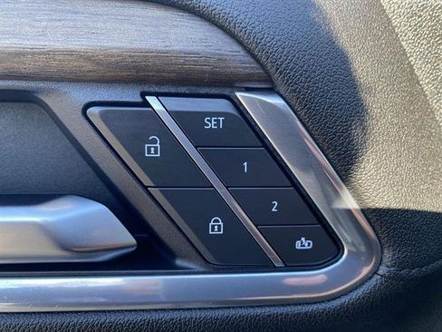 Used 2025 Chevrolet Silverado 1500 High Country AWD/4WD image 62