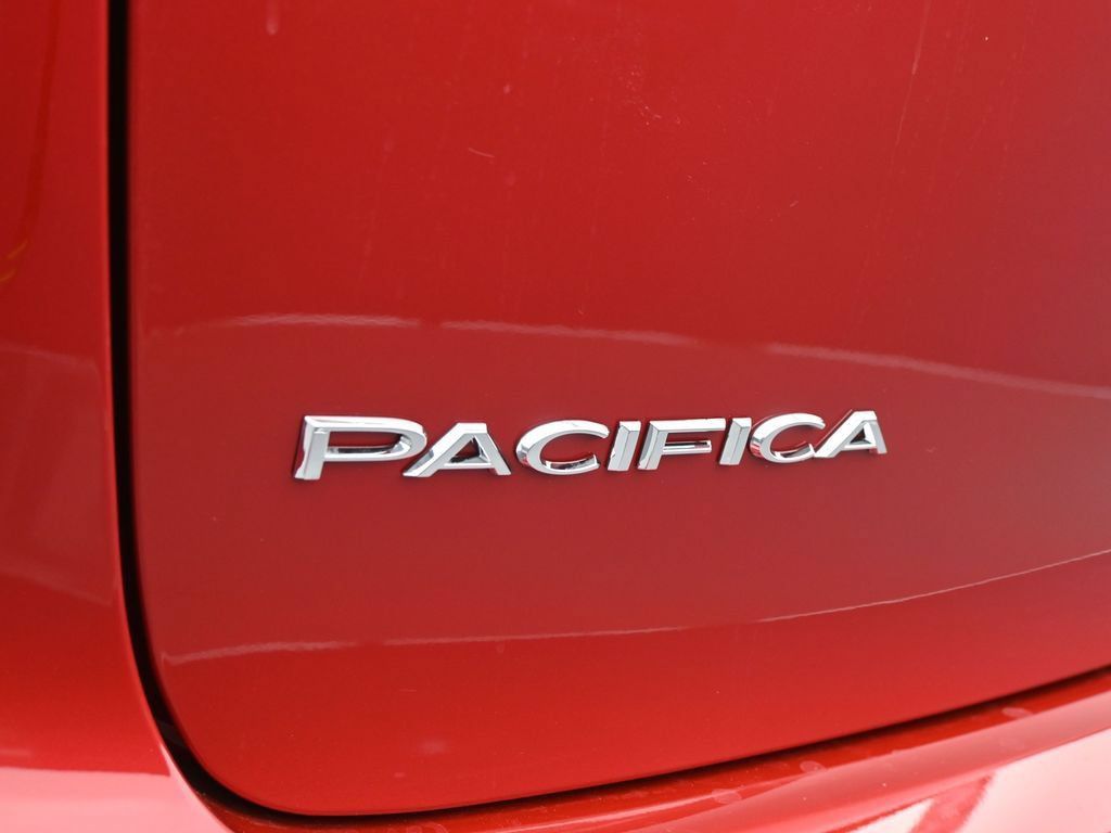 New 2026 Chrysler Pacifica Select FWD image 28