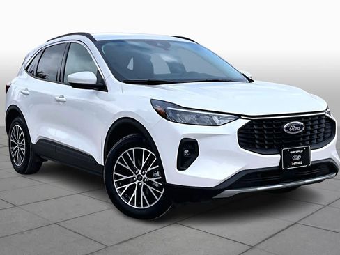 Used 2023 Ford Escape SE image 3