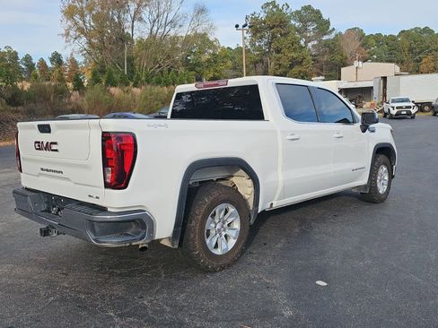 Used 2023 GMC Sierra 1500 SLE image 3