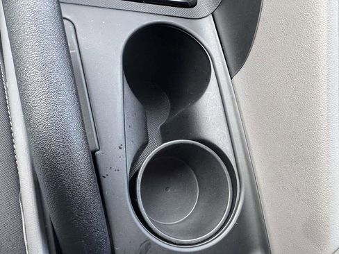 Certified 2025 Hyundai Elantra Sport image 25