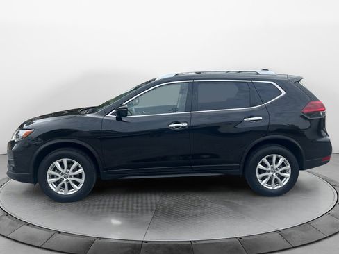 Used 2019 Nissan Rogue SV image 4