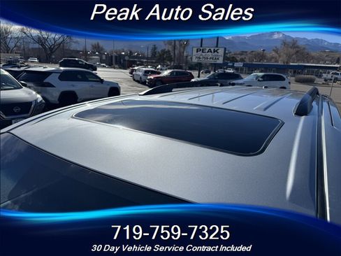 Used 2016 Toyota Sienna XLE Premium image 9