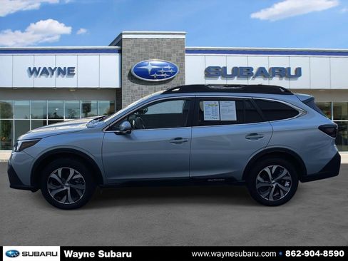 Used 2022 Subaru Outback Limited image 5