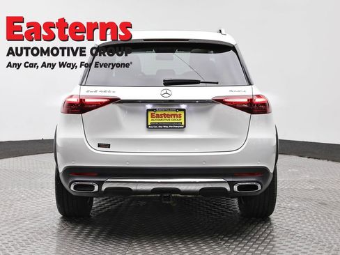 Used 2025 Mercedes-Benz GLE 450e 4MATIC image 6