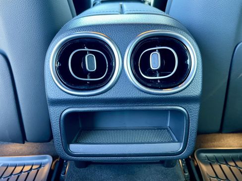 Used 2024 Mercedes-Benz C 300 4MATIC Sedan image 26